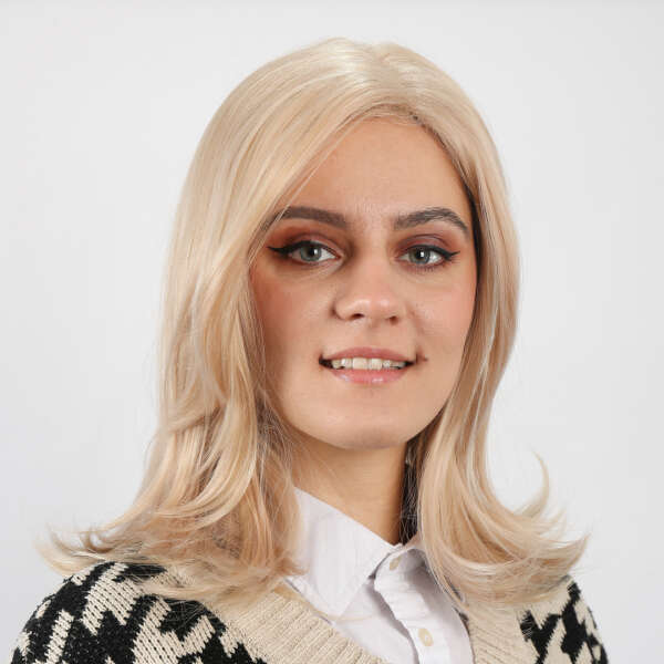 Voluminous layered platinum blonde wig - Eleanore - AI WEB SHOP