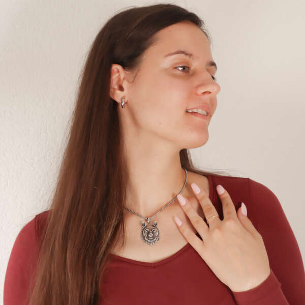 Chain with pendant - Lopoos - AI WEB SHOP