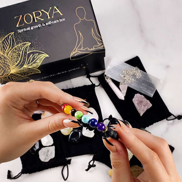 A box with natural stones for chakras I Zorya - AI WEB SHOP