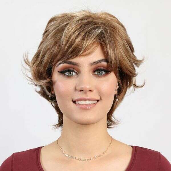 Professionally styled layered wig - Loana - AI WEB SHOP