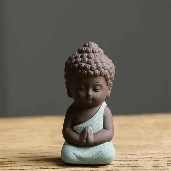 Decorative ceramic figurine-Amani - AI WEB SHOP