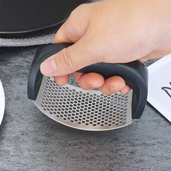 Innovative garlic press - Garlico - AI WEB SHOP