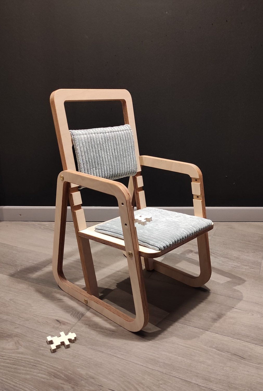 Adjustable Children Chair Julle - Mint Green